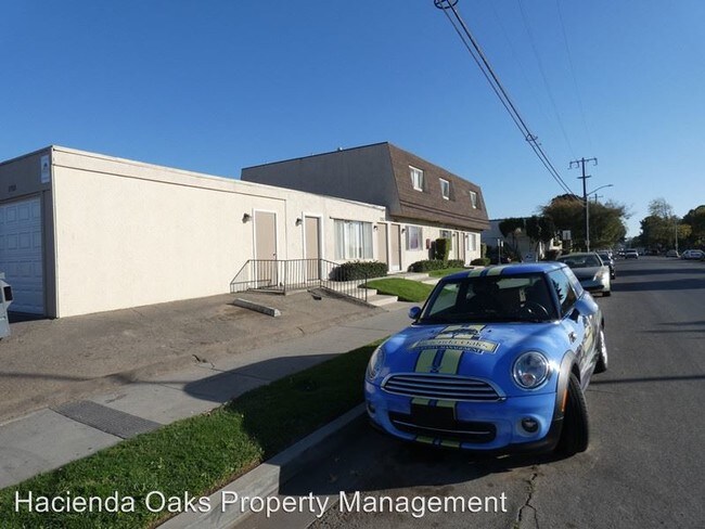 Foto del edificio - 1712-1718 S Thornburg St