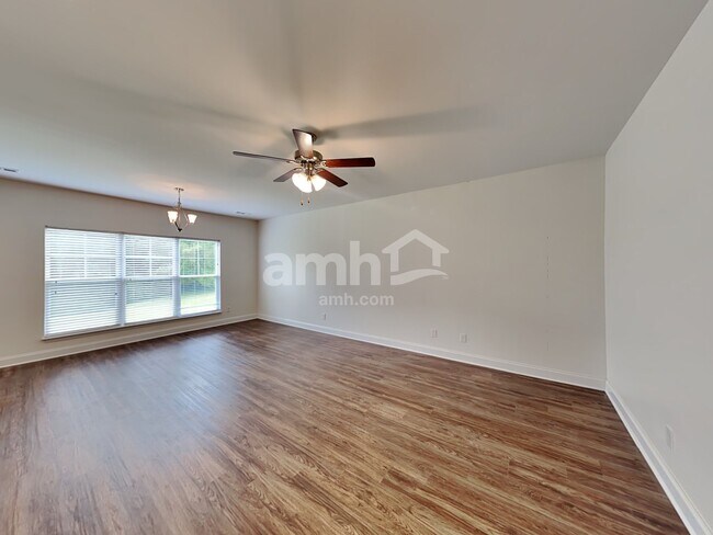 Foto del edificio - 5028 Mountain Springs Rd