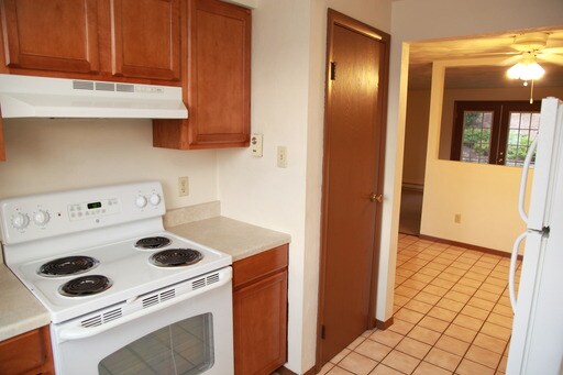 Building Photo - 363 Grape St