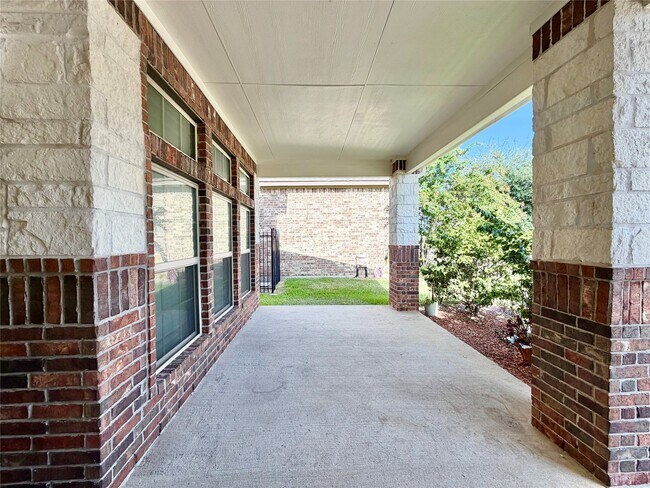 Building Photo - 24018 Cannon Anello Ct