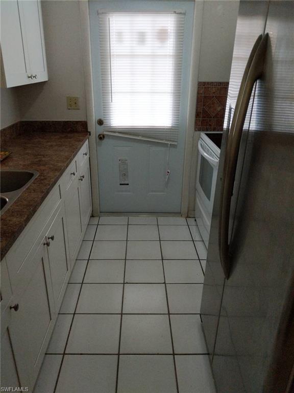 Building Photo - 511 SE 6th Ave