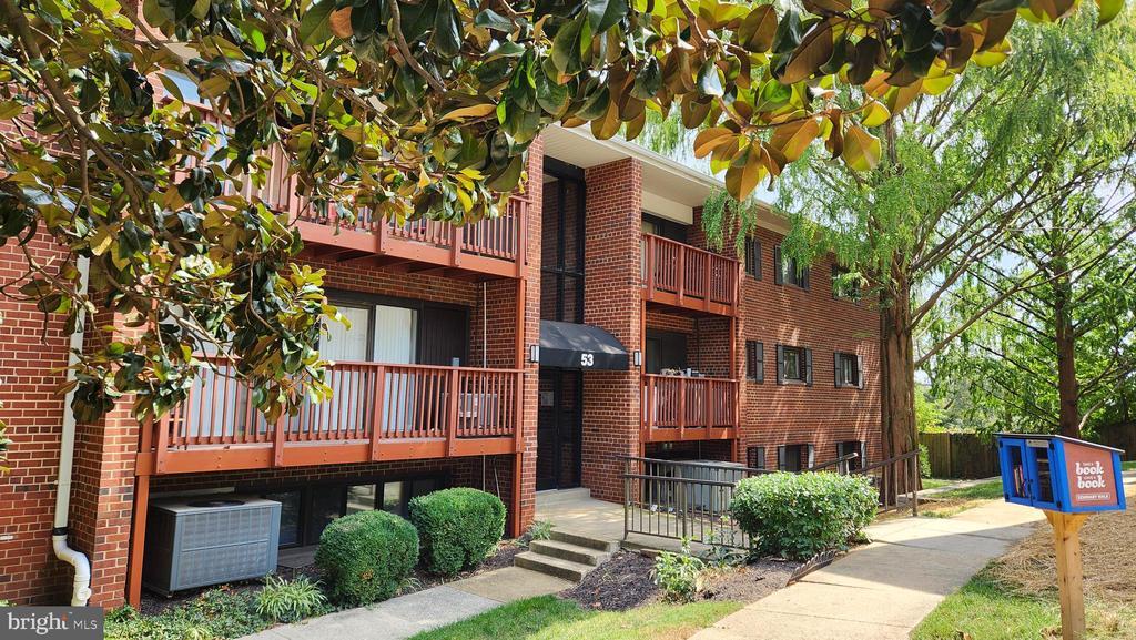 Foto principal - 53 Skyhill Rd