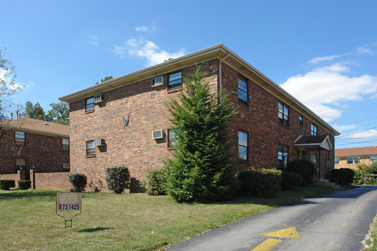 Building Photo - Spanish Trace Villa Apartments