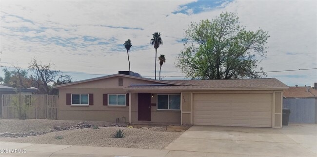 Building Photo - 3129 W Acapulco Ln