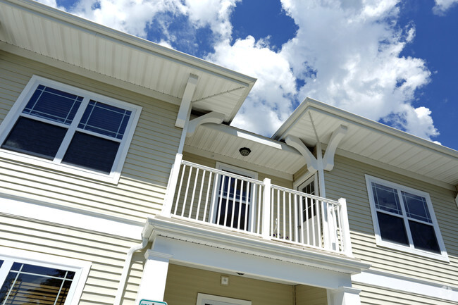 Balcony - Riverbay Gardens 55+