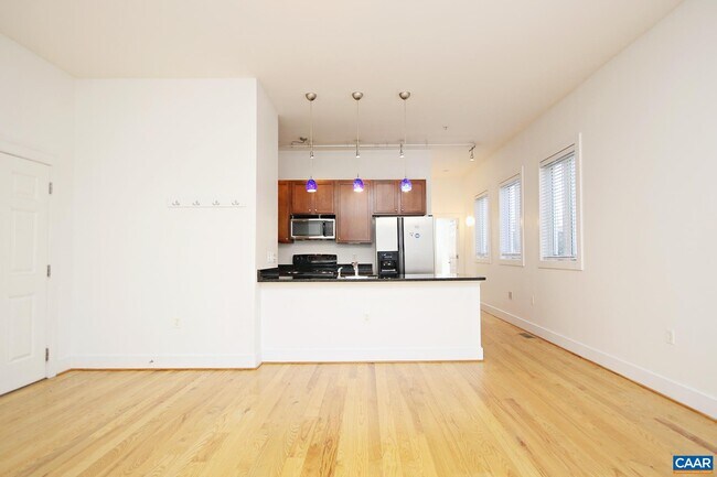 Building Photo - 215 South Street West
