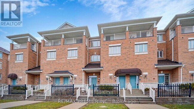 Photo du bâtiment - 127 Silverwood Ave
