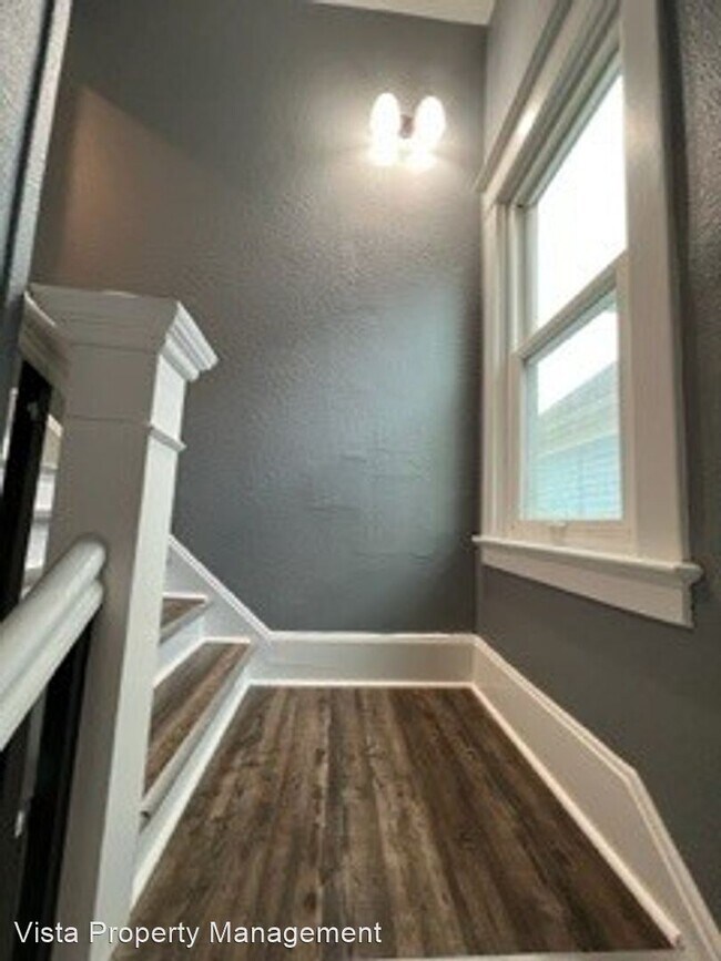 Building Photo - 2 br, 1 bath House - 1730 1/2 South M St