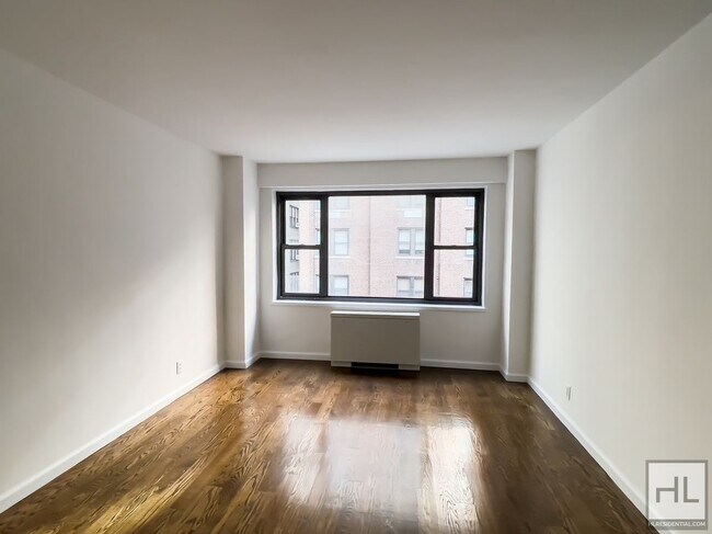 Building Photo - EAST 56 STREET