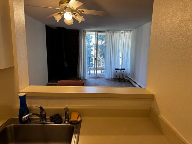 Foto del edificio - 2231 S Vaughn Way
