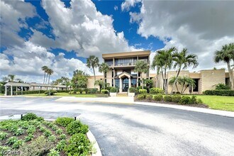 Building Photo - 6220 Augusta Dr