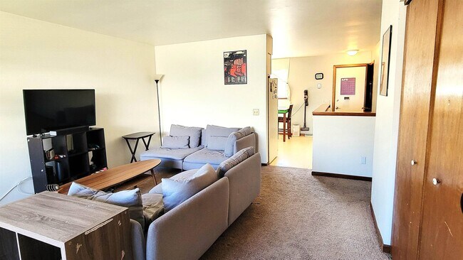 Foto del edificio - 4015 Claire St