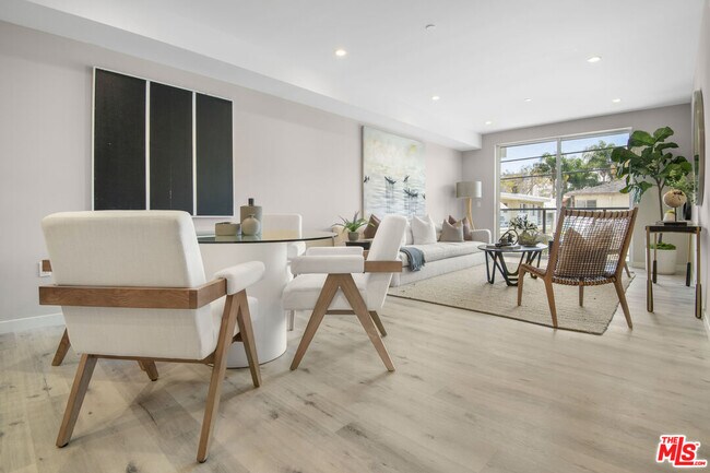 Building Photo - 1226 S Bedford St