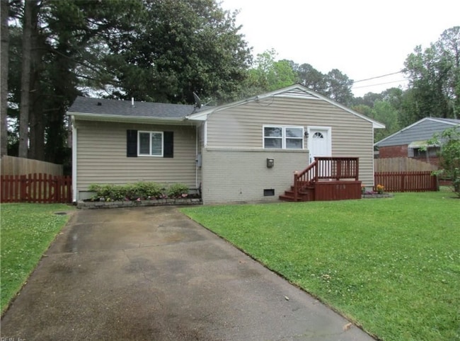 Building Photo - 519 McLean St