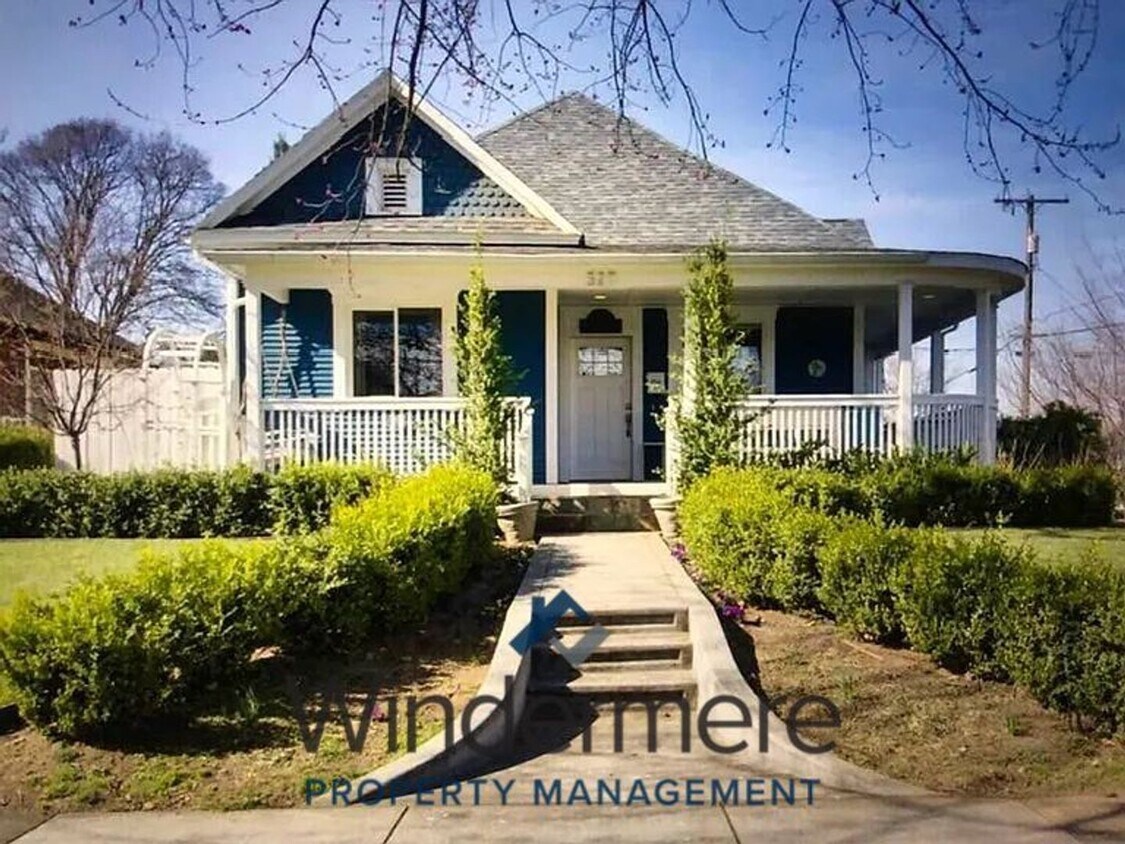 Foto principal - 527 E Sumach St