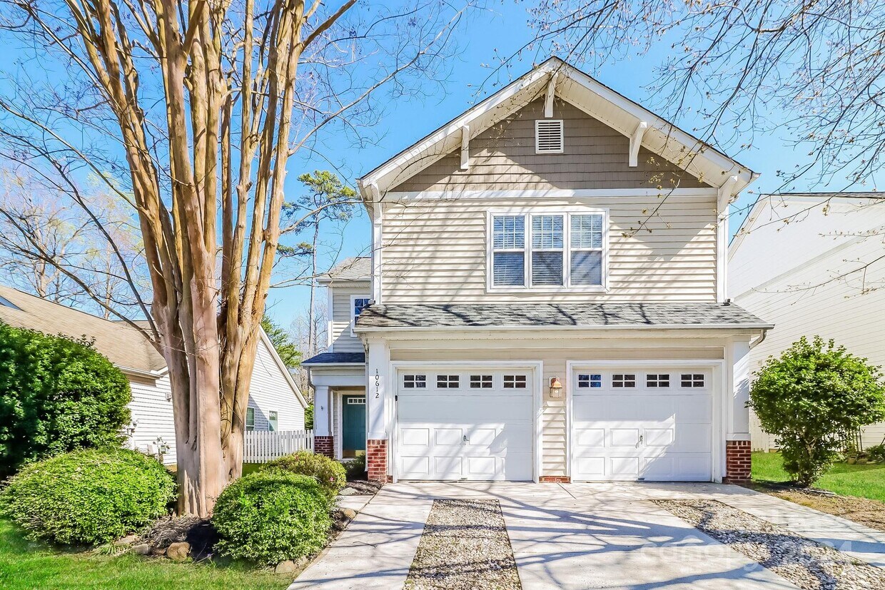 Primary Photo - 10612 Secret Garden Ln