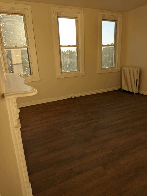 923 N Carrollton Ave Unit 3rd, Baltimore, MD 21217 Room for Rent in