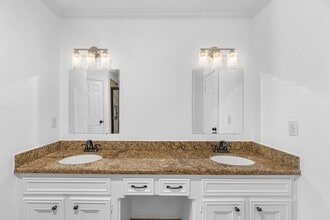 Building Photo - 8011 Liberty Elm Ct