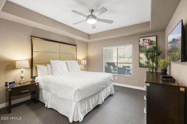 Foto del edificio - 5450 E Deer Valley Dr