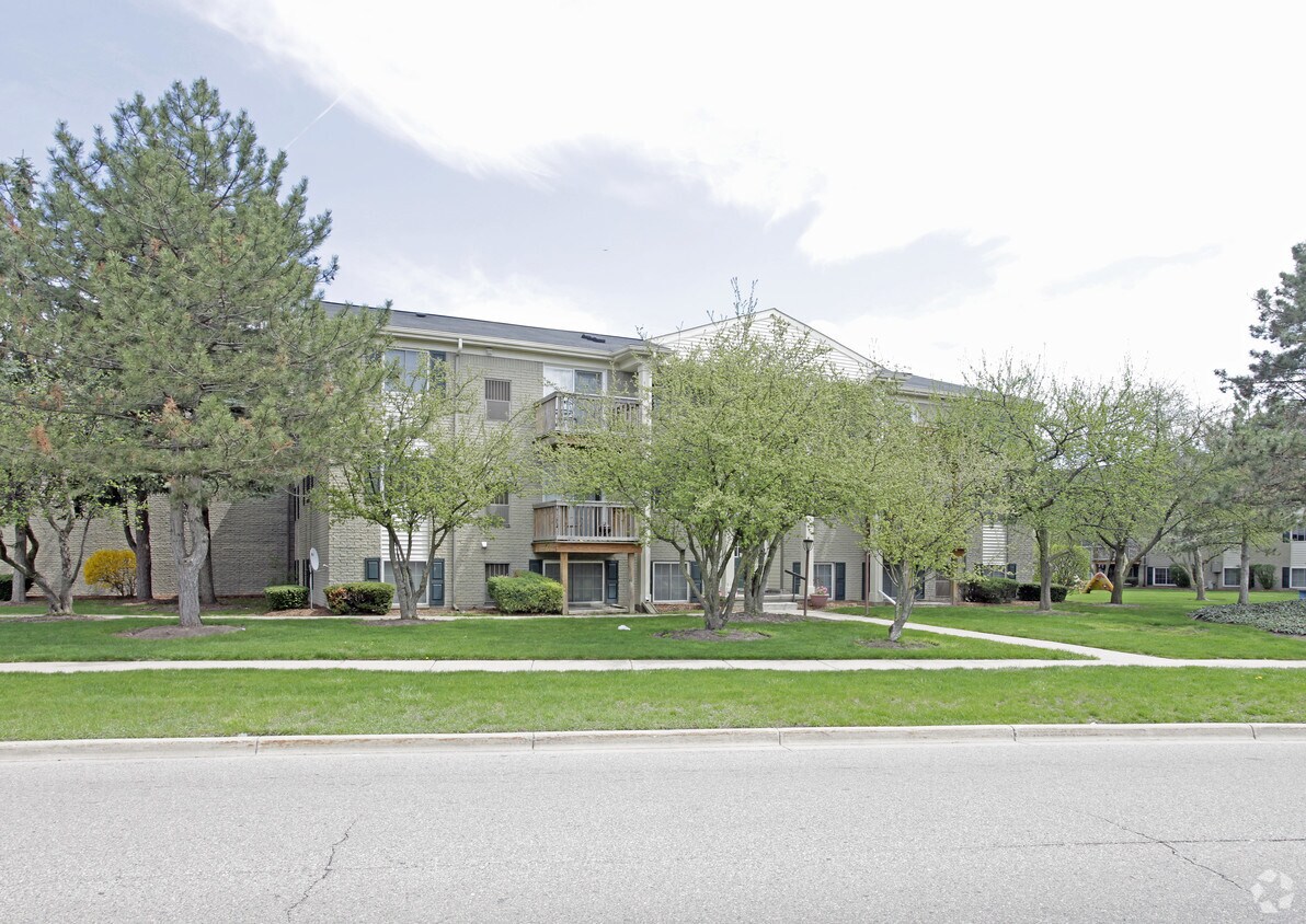 Tuscan Plaza Apartments - Tuscan Plaza Condominiums