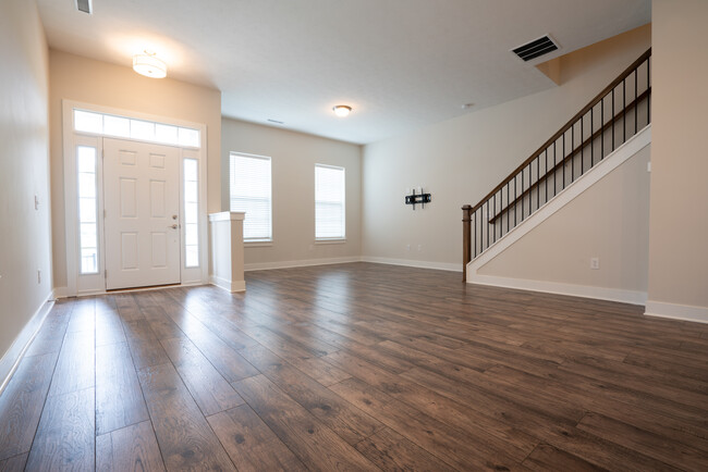 From kitchen to entry and living room - 854 Kinzer Ave