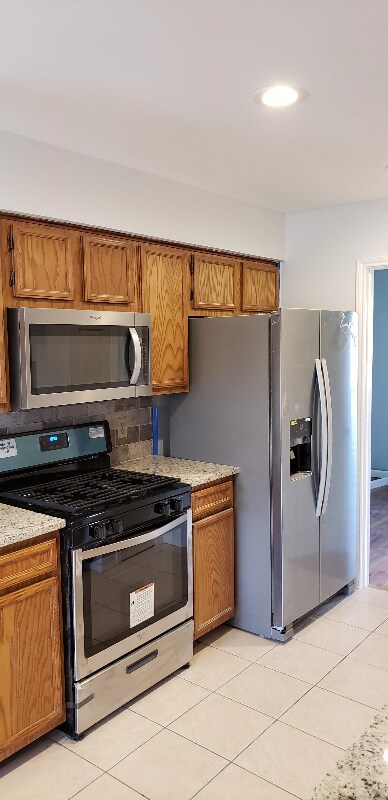 Building Photo - 603 Cedar Ridge Dr