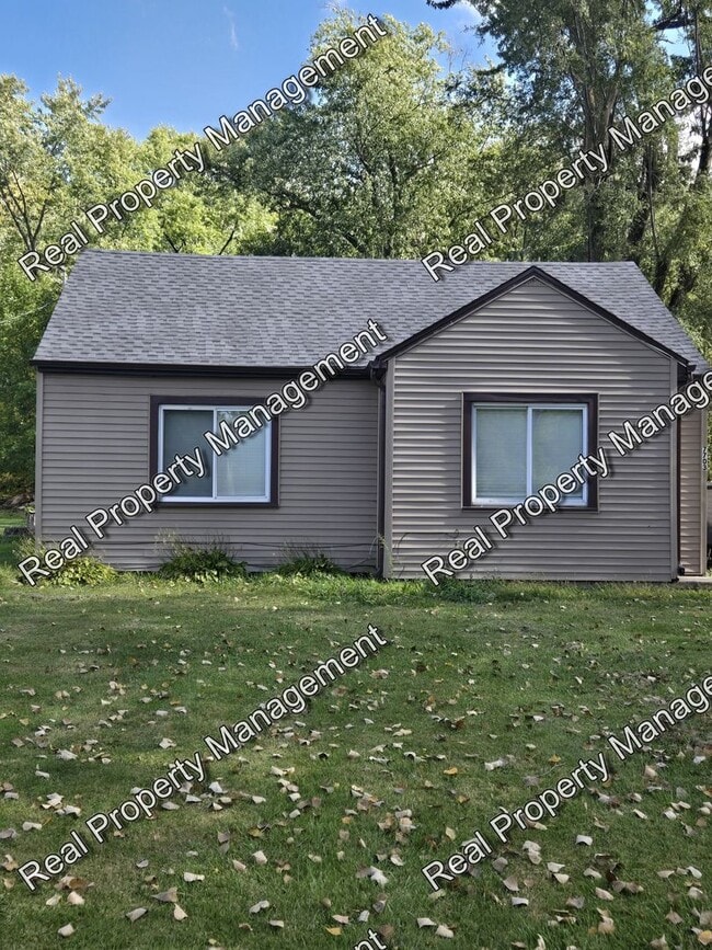 Building Photo - 7703 W Taft St