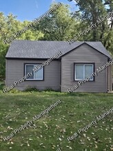 Building Photo - 7703 W Taft St