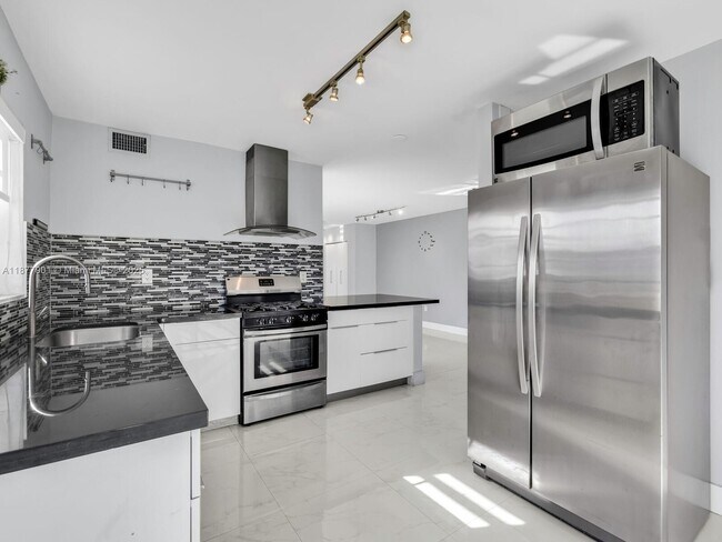 Foto del edificio - 525 Meridian Ave