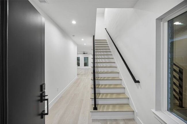 Foto del edificio - 8218 Lawler St