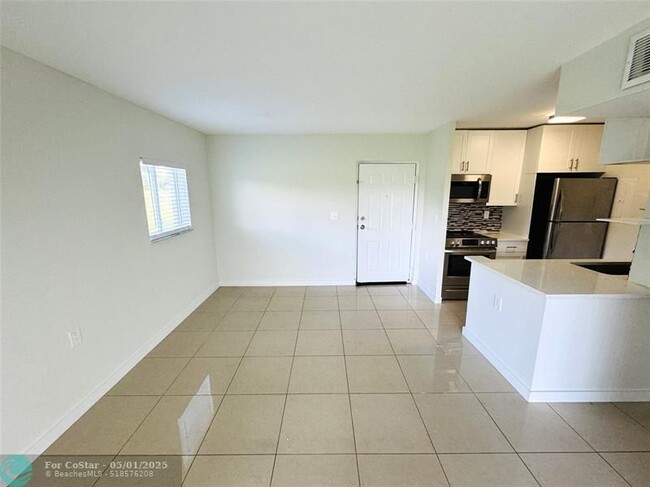 Foto del edificio - 1179 Benoist Farms Rd
