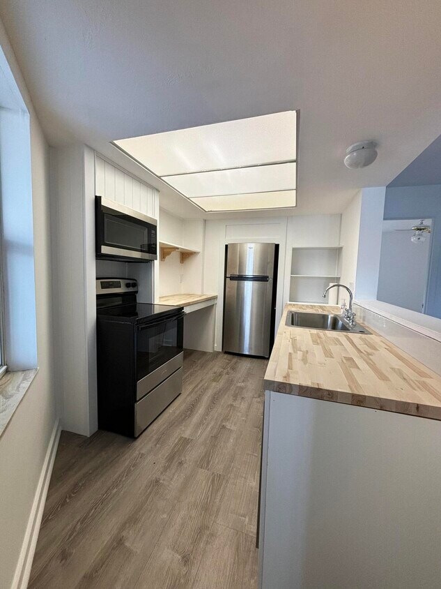 Foto principal - 3260 SE Aster Ln