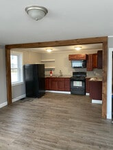 Building Photo - 62 Main St