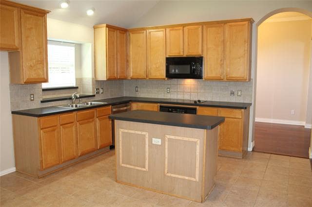 Foto del edificio - 4755 Logan Ct