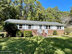 Building Photo - 3804 Brandywine Dr
