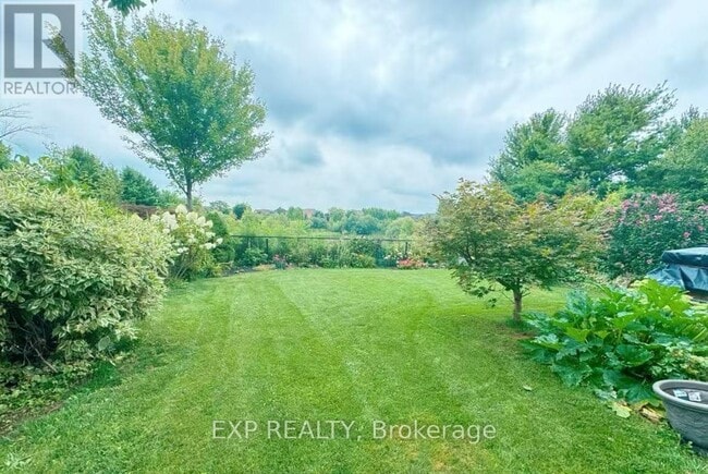 Building Photo - 5 Richvalley Crescent