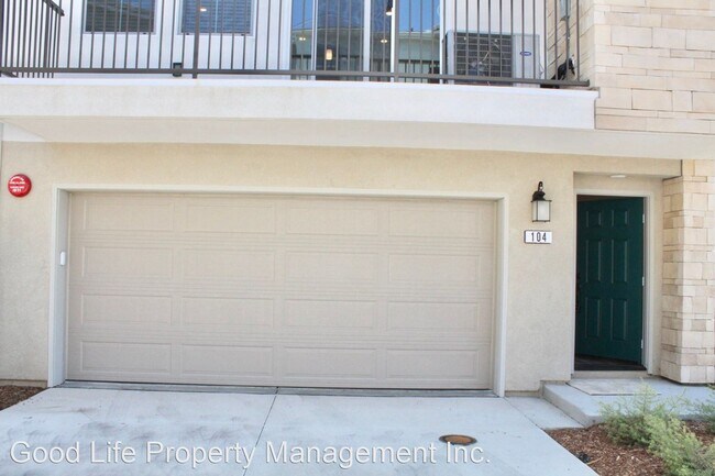 Building Photo - 452 Fitzpatrick Rd