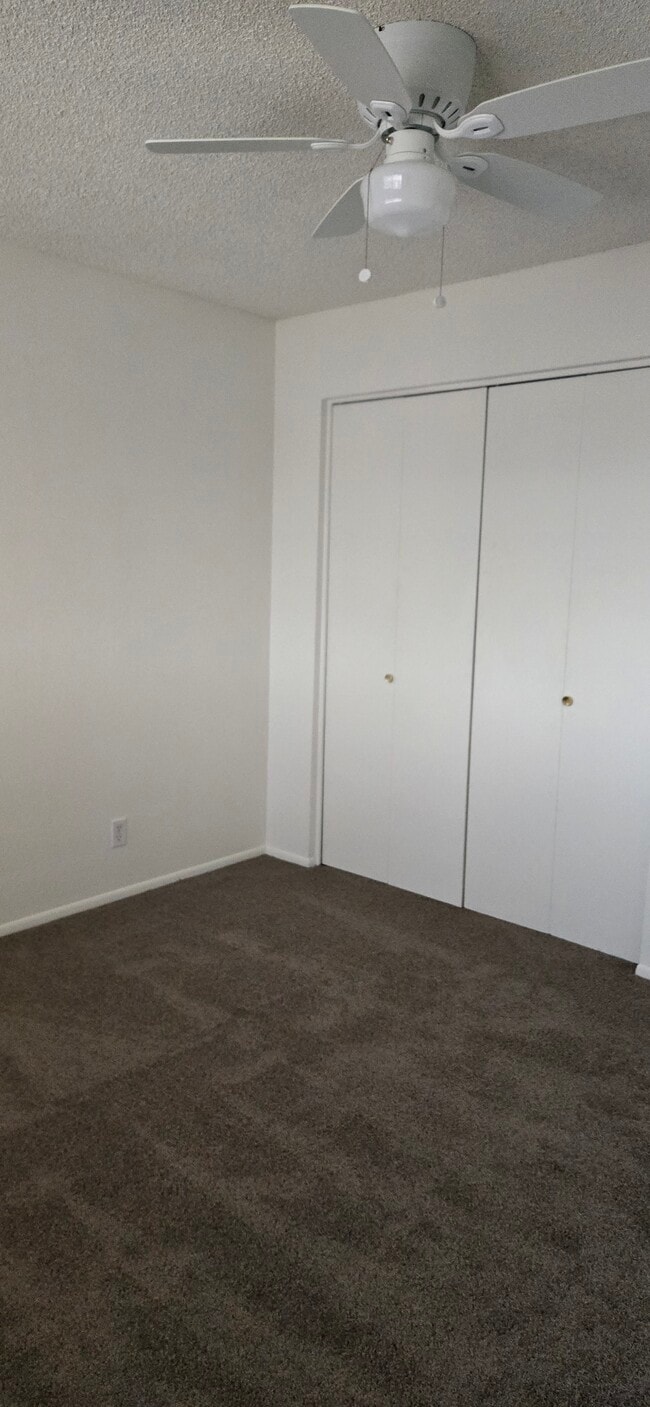 Building Photo - 7913 E Kimsey Ln