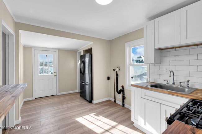 Foto del edificio - 94 Maplewood Ave