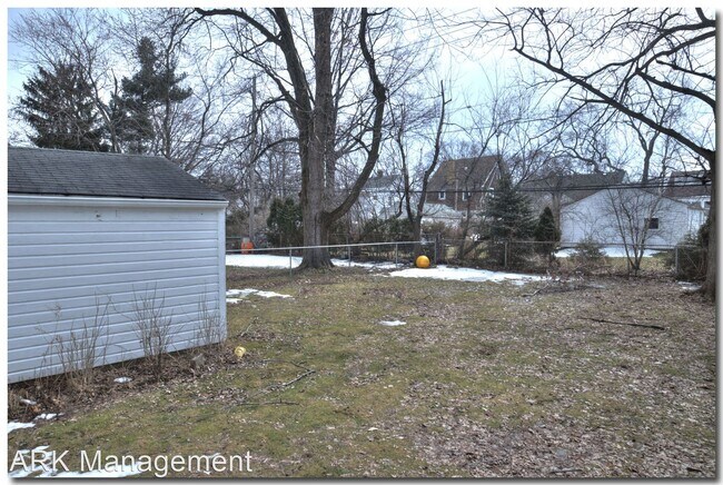 Building Photo - 3 br, 2 bath House - 4392 Ardmore Rd