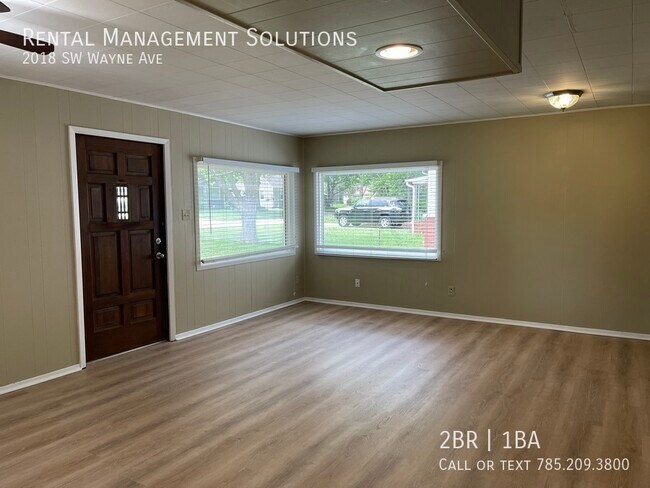 Foto del edificio - *NEAR WASHBURN UNIVERSITY* 2018 SW Wayne A...