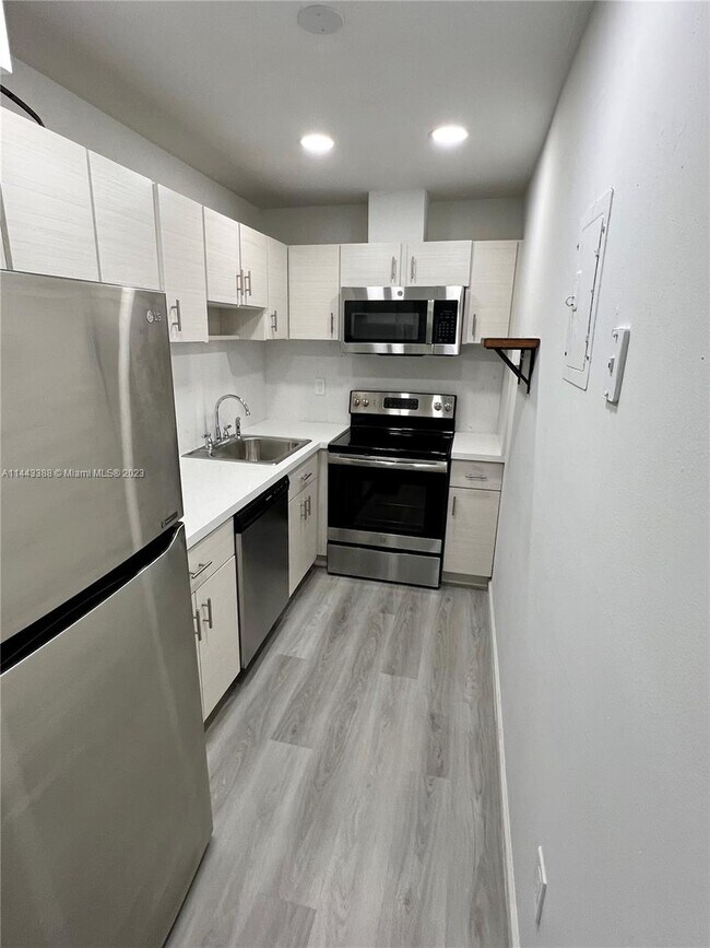 Foto del edificio - 4719 NW 7th St