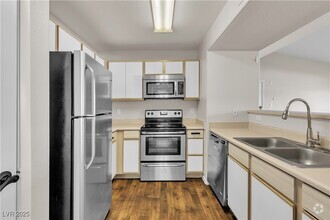 Building Photo - 2300 E Silverado Ranch Blvd