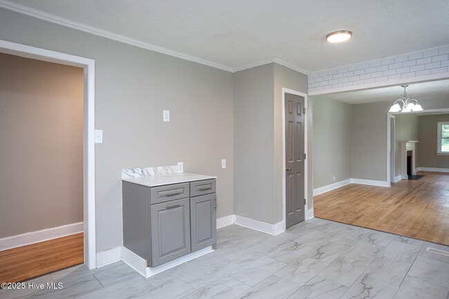 Building Photo - 982 NC-581