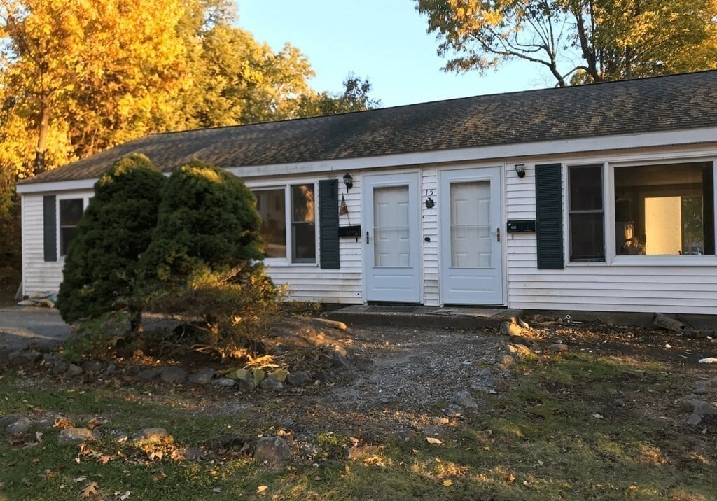 Primary Photo - 15 Eustis St