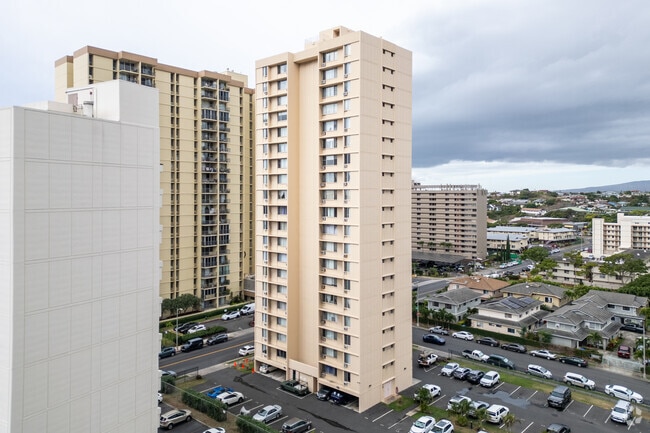 Building Photo - Lakeside West