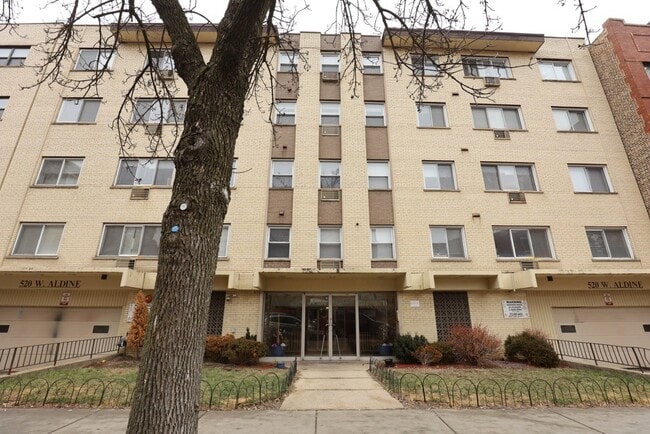 Building Photo - 520 Aldine