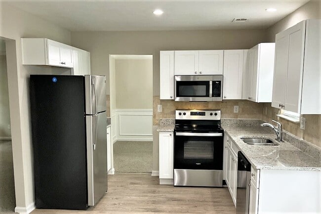 Building Photo - 5021 Grist Mill Dr
