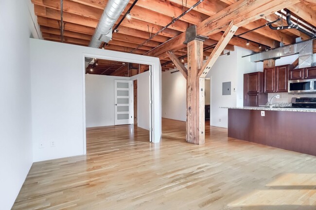 Building Photo - 1720 Wynkoop St