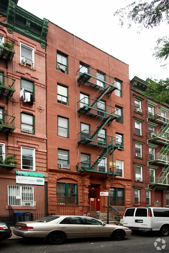 Foto del edificio - 123 Henry St